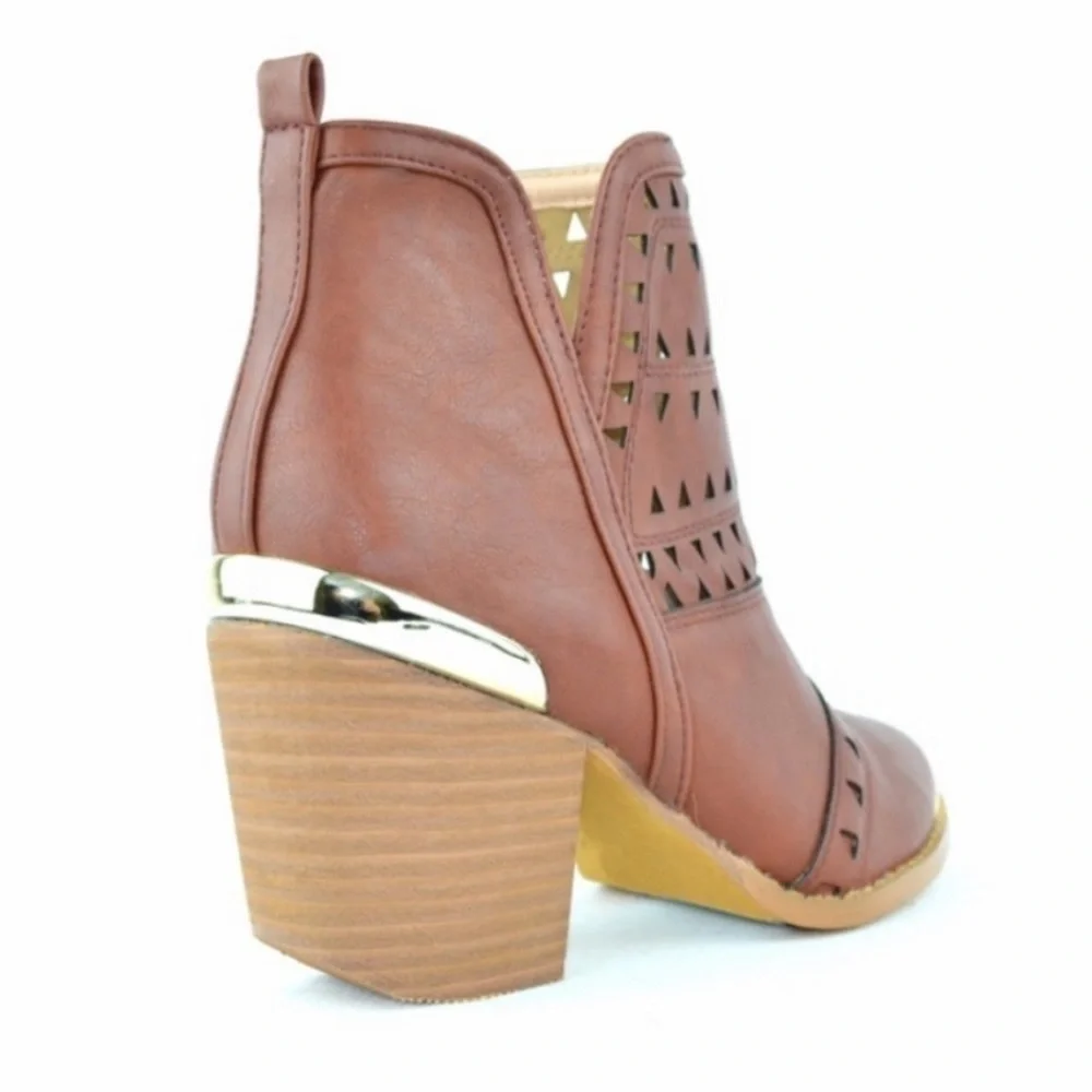 Chase + Chloe Coddy Ankle Bootie Boots Shoes